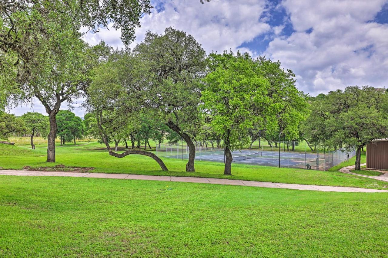 Modern Lakeside Golf Course Retreat With Deck! Canyon Lake Exterior photo